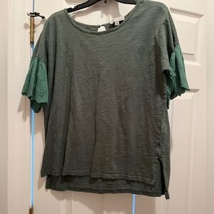 Green blouse with light green bell sleeve, size XL